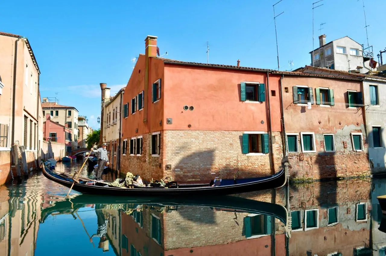 Apartment Ca' Dei Canali Appartamento Venice